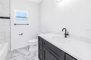 1827 16th St S, Saint Petersburg, FL 33705 - Photo 17