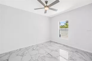 1827 16th St S, Saint Petersburg, FL 33705 - Photo 11