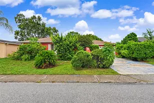 9641 Lakeside Ln, Port Richey, FL 34668 - Photo 1