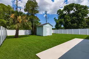 106 Melody Ln, Largo, FL 33771 - Photo 37