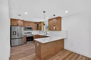 106 Melody Ln, Largo, FL 33771 - Photo 7