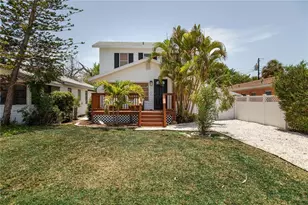 13148 3rd St E, Madeira Beach, FL 33708 - Photo 1