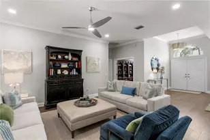 2801 Shore Breeze Dr, Tampa, FL 33611 - Photo 11