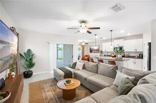 4702 Ron Eddie Pl, Tampa, FL 33619 - Photo 13