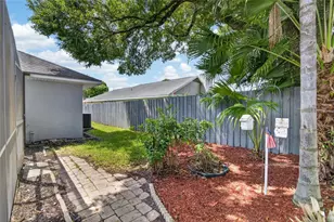 15112 Roundup Dr, Tampa, FL 33624 - Photo 37