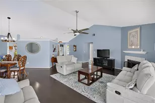 15112 Roundup Dr, Tampa, FL 33624 - Photo 11