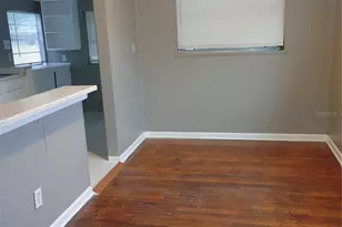 1090 St Clair St, Jacksonville, FL 32254 - Photo 5