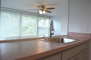 9632 42nd St N, Pinellas Park, FL 33782 - Photo 7
