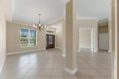 6023 Kestrel Point Avenue, Lithia, FL 33547 - Photo 5