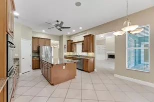 6023 Kestrel Point Ave, Lithia, FL 33547 - Photo 17
