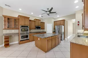6023 Kestrel Point Ave, Lithia, FL 33547 - Photo 13