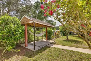 920 Lakeview Dr, Wimauma, FL 33598 - Photo 21