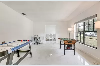 920 Lakeview Drive, Wimauma, FL 33598 - Photo 13