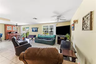 12614 Logan Pl, Tampa, FL 33625 - Photo 13