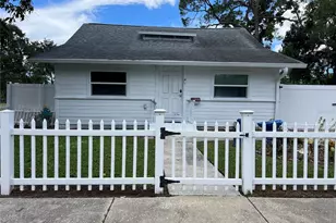 526 14th Ave S, Saint Petersburg, FL 33701 - Photo 1