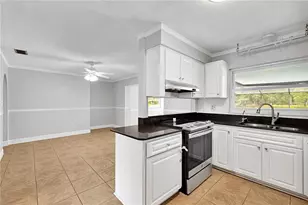 4314 Lark Dr, Dover, FL 33527 - Photo 11