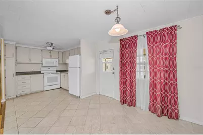 10539 Tahitian Lane #112, Largo, FL 33773 - Photo 11