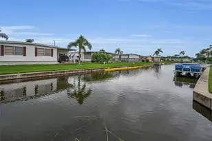 10539 Tahitian Ln, Largo, FL 33773 - Photo 27