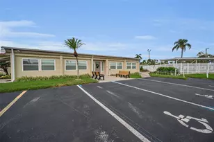 10539 Tahitian Ln, Largo, FL 33773 - Photo 41