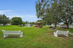 10539 Tahitian Ln, Largo, FL 33773 - Photo 49