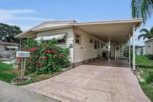 10539 Tahitian Ln, Largo, FL 33773 - Photo 3