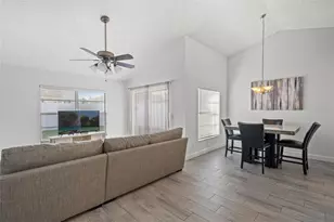 12714 Trowbridge Ln, Tampa, FL 33624 - Photo 5