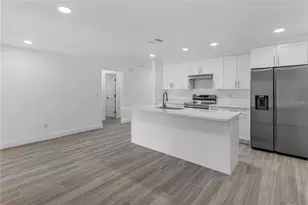8201 Riverside Dr NE, Saint Petersburg, FL 33702 - Photo 7