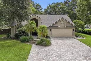 2704 Buckhorn Oaks Dr, Valrico, FL 33594 - Photo 1
