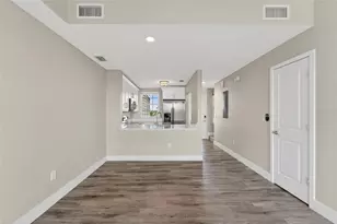 3266 Mangrove Point Dr, Ruskin, FL 33570 - Photo 21