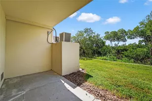 3266 Mangrove Point Dr, Ruskin, FL 33570 - Photo 47