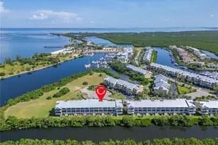 3266 Mangrove Point Dr, Ruskin, FL 33570 - Photo 73