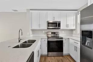 3266 Mangrove Point Dr, Ruskin, FL 33570 - Photo 27