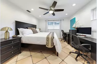 407 Harbor View Lane, Largo, FL 33770 - Photo 15