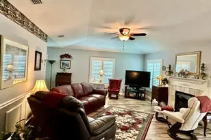 15116 Roundup Dr, Tampa, FL 33624 - Photo 3