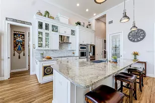 838 SW Kings Bay Dr, Crystal River, FL 34429 - Photo 21