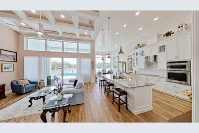 838 SW Kings Bay Drive, Crystal River, FL 34429 - Photo 9