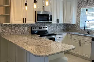 1424 Chesterfield Dr, Dunedin, FL 34698 - Photo 5
