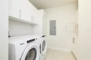 301 1st St S, Saint Petersburg, FL 33701 - Photo 39