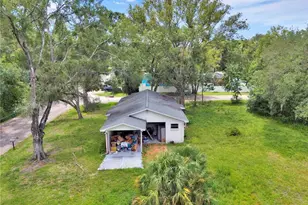 11916 Davis Rd, Tampa, FL 33637 - Photo 5