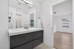 5818 1/2 S 6th St, Tampa, FL 33611 - Photo 21