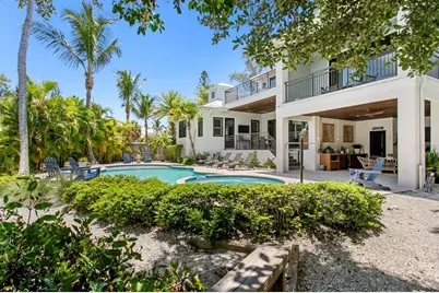 220 N Harbor Drive, Bradenton Beach, FL 34217 - Photo 61