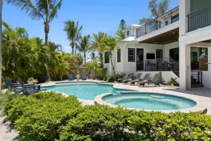 220 N Harbor Dr, Holmes Beach, FL 34217 - Photo 49