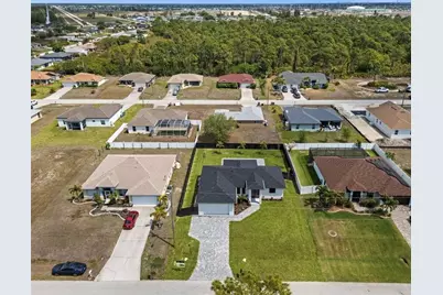 409 NW 25th Place, Cape Coral, FL 33993 - Photo 5