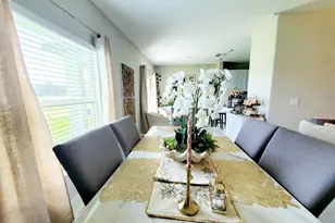 7026 Samuel Ivy Dr, Tampa, FL 33619 - Photo 9