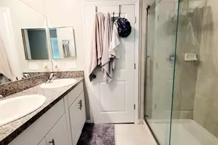 7026 Samuel Ivy Dr, Tampa, FL 33619 - Photo 23