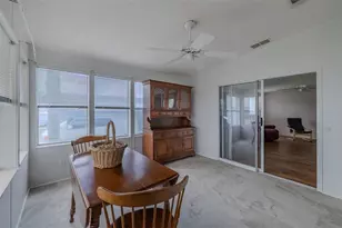 37716 Newport Dr, Zephyrhills, FL 33542 - Photo 29