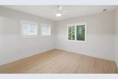 15814 3rd Street E, Redington Beach, FL 33708 - Photo 11