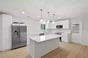15814 3rd St E, Redington Beach, FL 33708 - Photo 5
