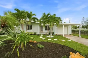 15814 3rd St E, Redington Beach, FL 33708 - Photo 3