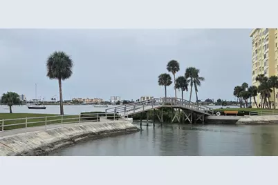 4550 Cove Circle #1205, Saint Petersburg, FL 33708 - Photo 25